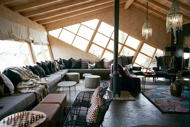 Shipwreck Lodge gallery