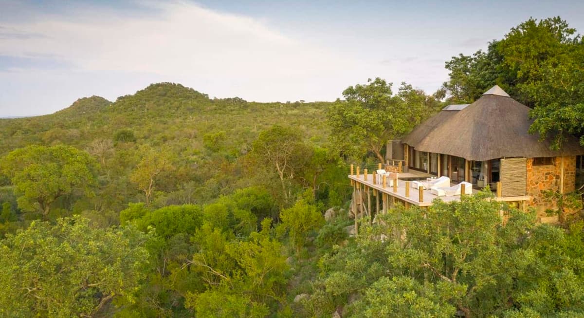 Hoyo Hoyo Safari Lodge