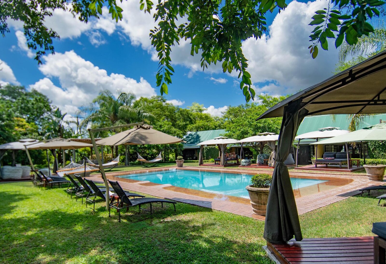 Perry's Bridge Hollow Boutique Hotel image 1