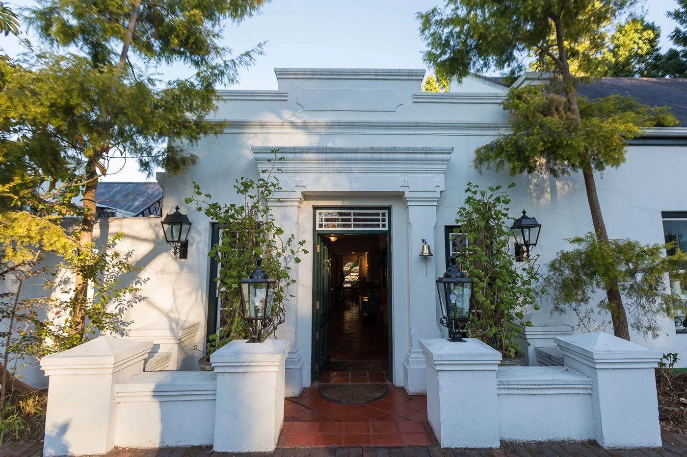 Kurland Hotel image 1