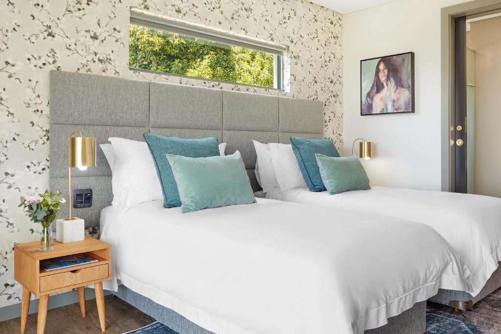 The Cliffside Boutique Hotel image 1