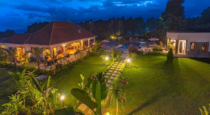 Volcanoes & Culture — Volcano-view lodge