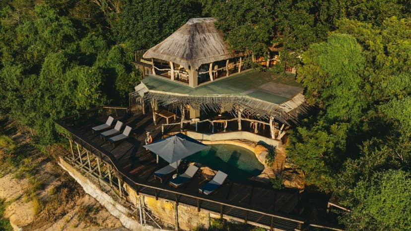 Luxury safari lodge exterior in Greater Kruger