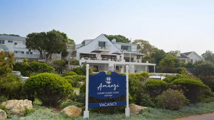 Knysna Boutique Lodge — Elegant safari lodge and suite