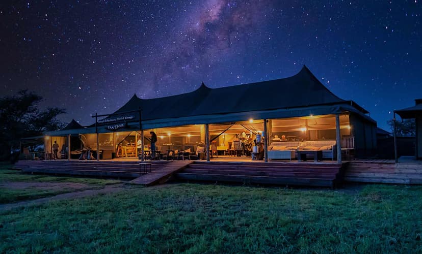 Serengeti Tented Camp — Elegant safari lodge and suite