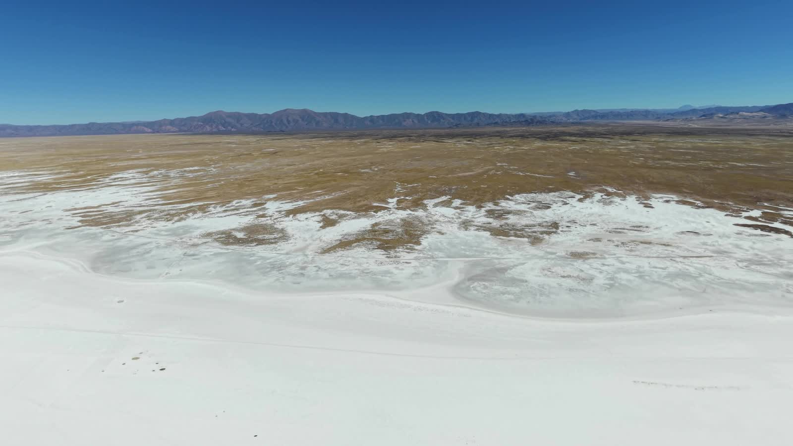 The Makgadikgadi Pans safari landscape