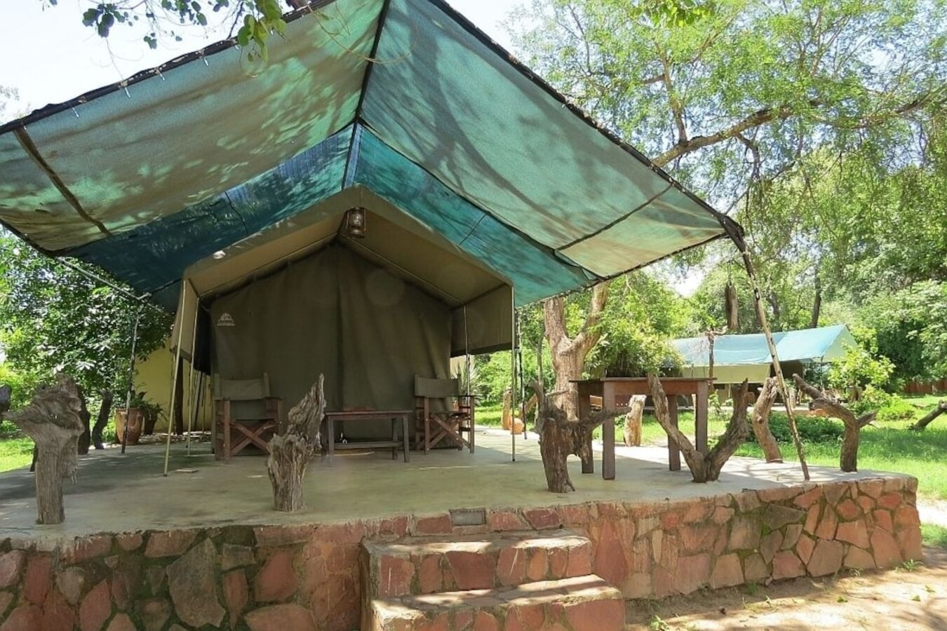 Croc Valley Camp social atmosphere and campfire in South Luangwa