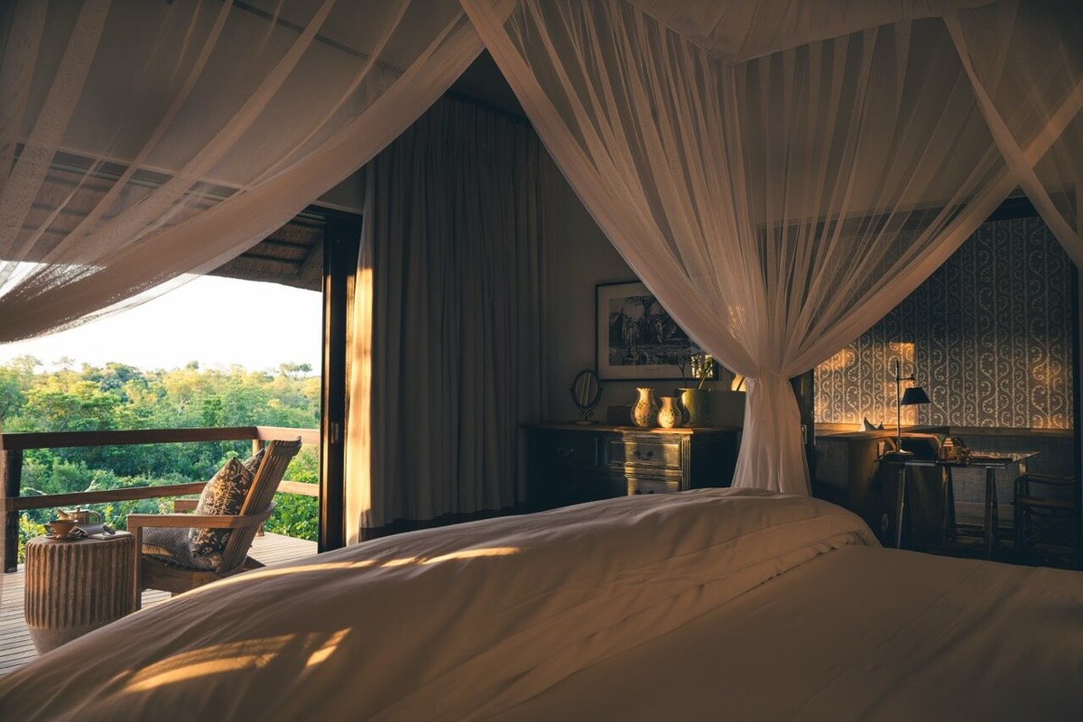 Londolozi Pioneer Camp riverside suite on the Sand River