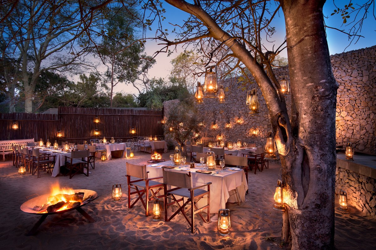 Kwandwe Ecca Lodge clifftop infinity pool overlooking the Great Fish River valley
