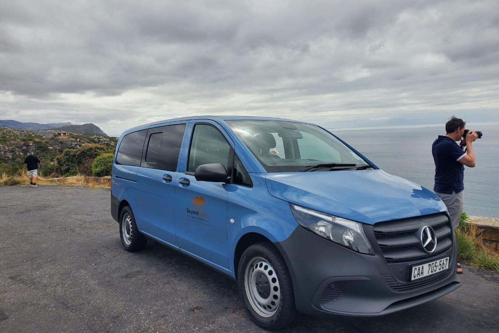 Mercedes-Benz Vito luxury tour vehicle for intimate group transfers