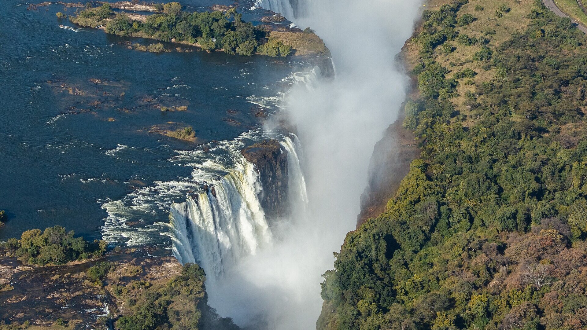 The rainforest trail on the Zimbabwe side of Victoria Falls