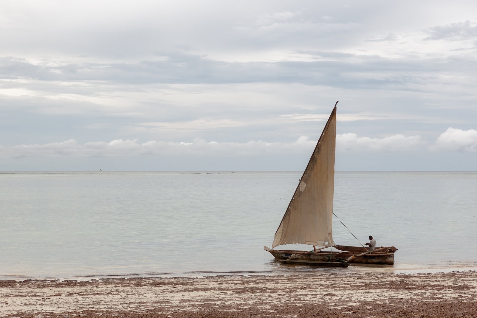 Turquoise water on a Zanzibar honeymoon beach