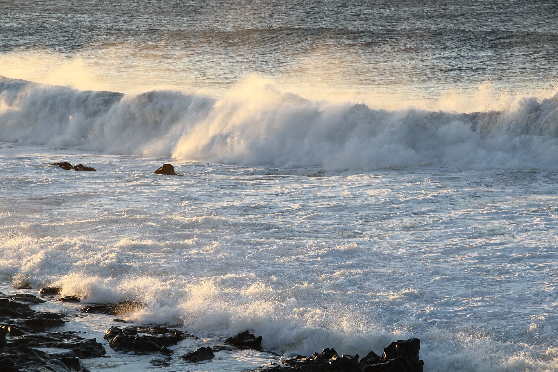 Waves breaking on the wild Indian Ocean coast of iSimangaliso in KwaZulu-Natal