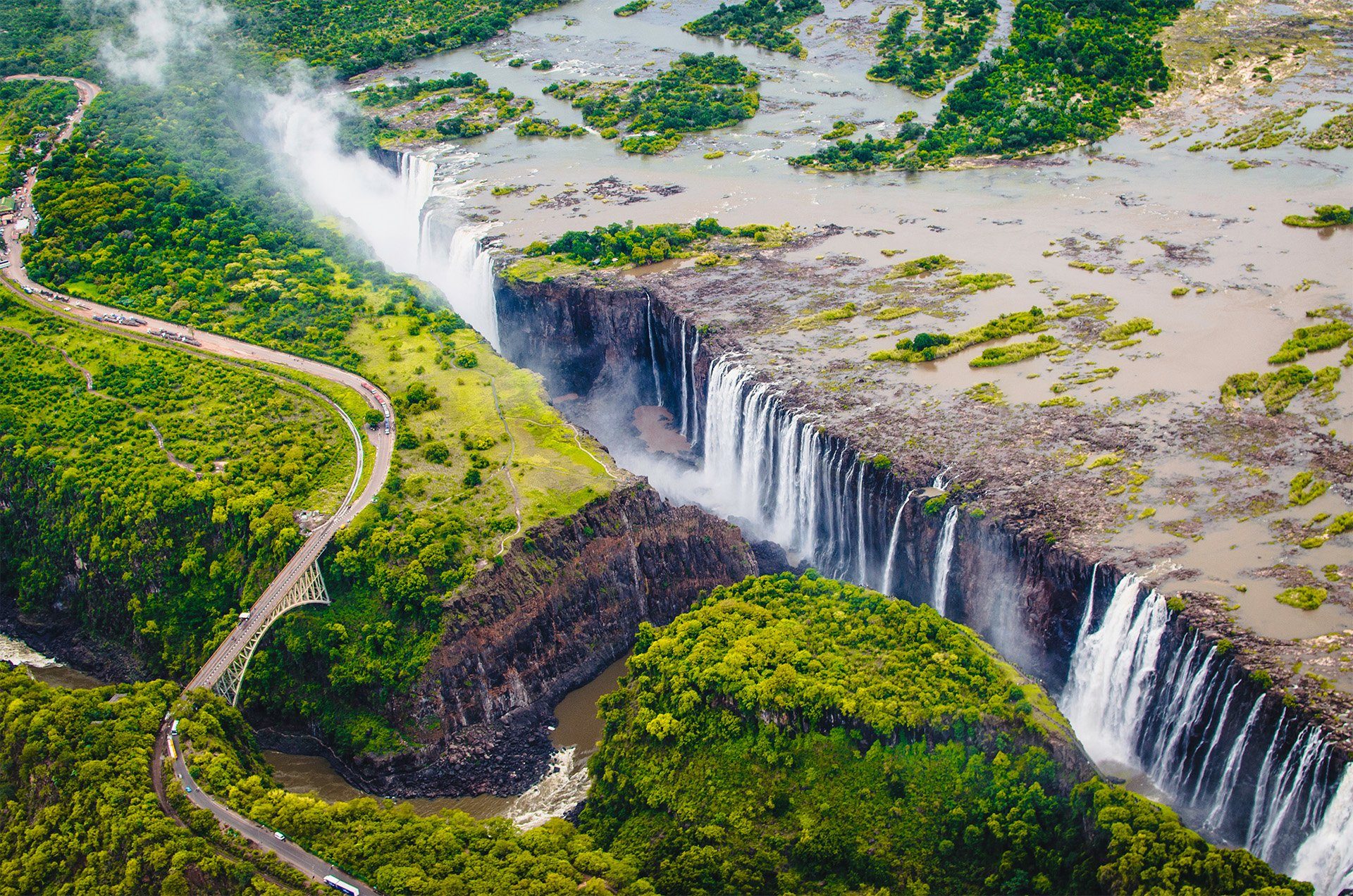 Victoria Falls in full flood, the natural add-on beside Botswana