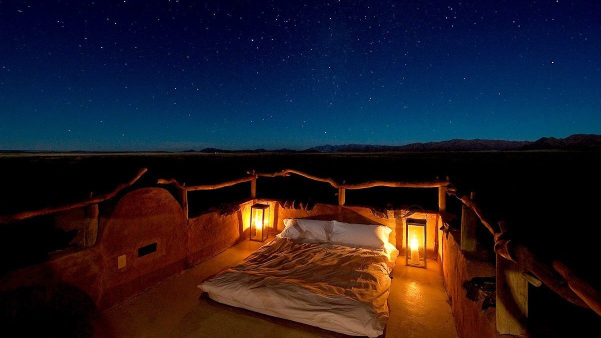 Little Kulala lodge with rooftop star bed overlooking the Sossusvlei dune field