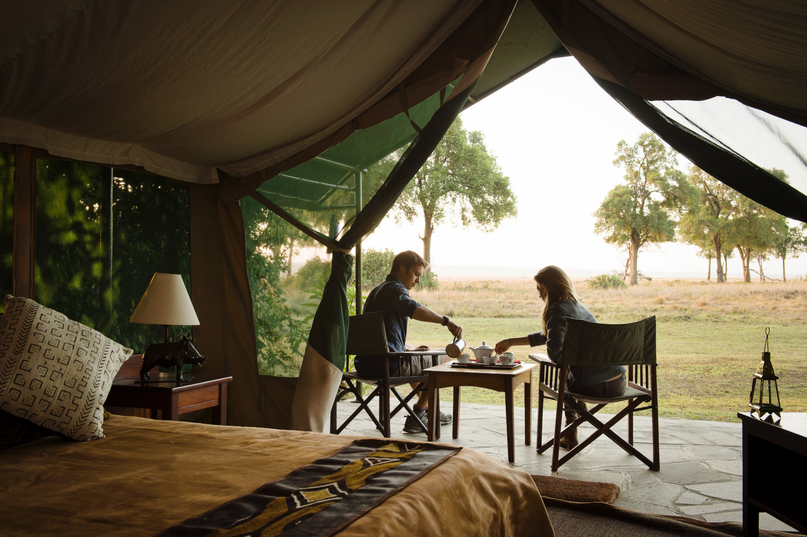 Governors' Camp main lounge and bar overlooking Mara River