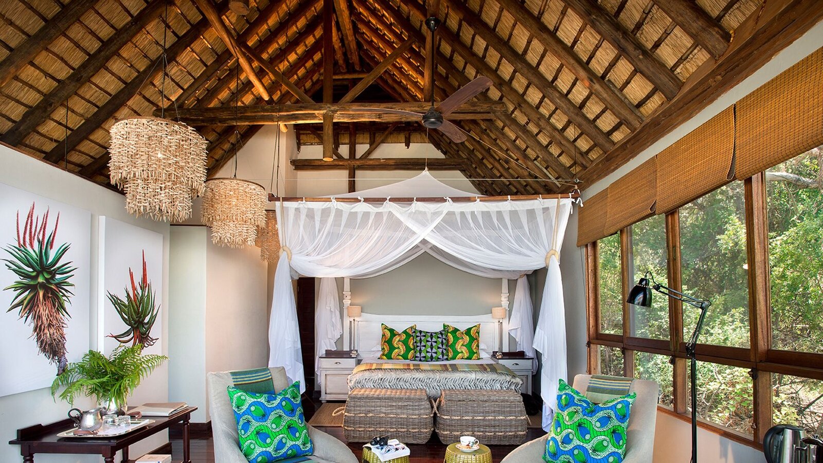 Riverfront luxury suite overlooking the Zambezi