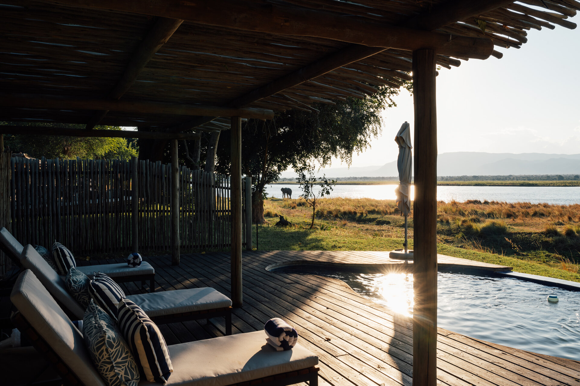 Luxury tented camp overlooking the Zambezi River at Mana Pools