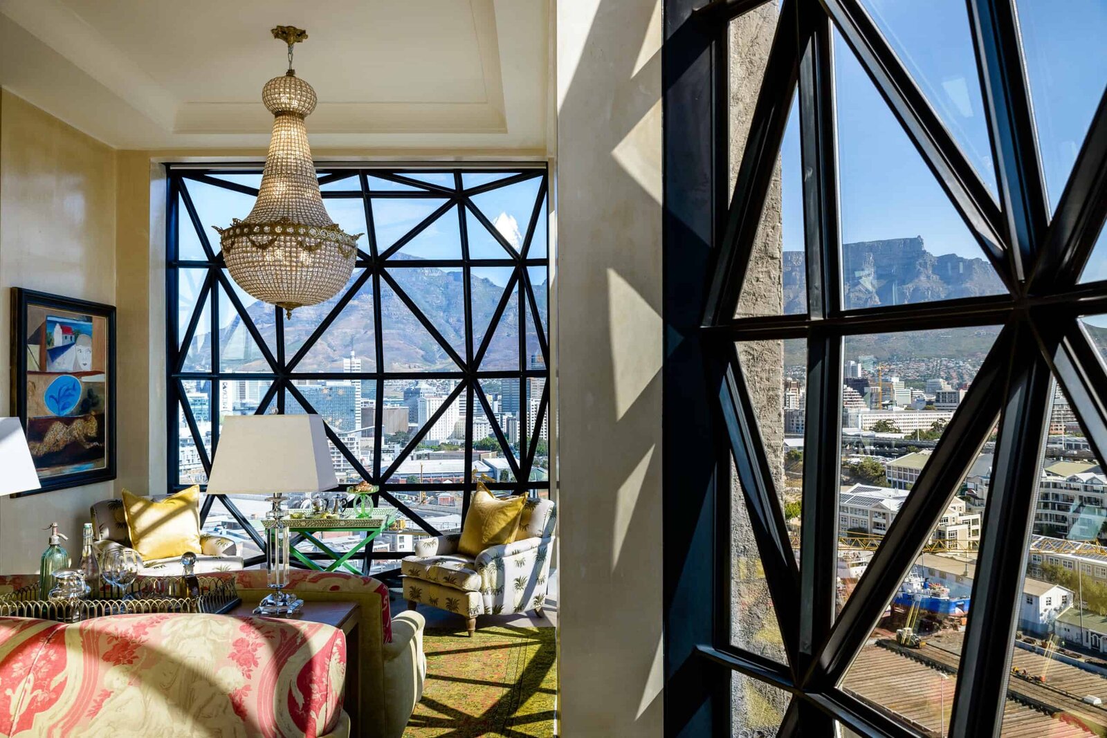 Cape Town harbour and mountain honeymoon setting