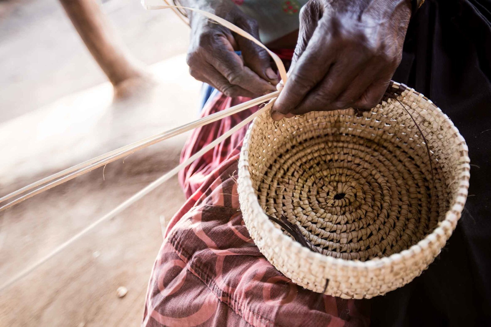 A Shangaan community craft visit near Singita Pamushana, part of the Malilangwe Trust's community programmes