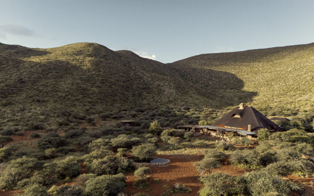 Tarkuni homestead nestled in a valley with the Korannaberg mountains behind