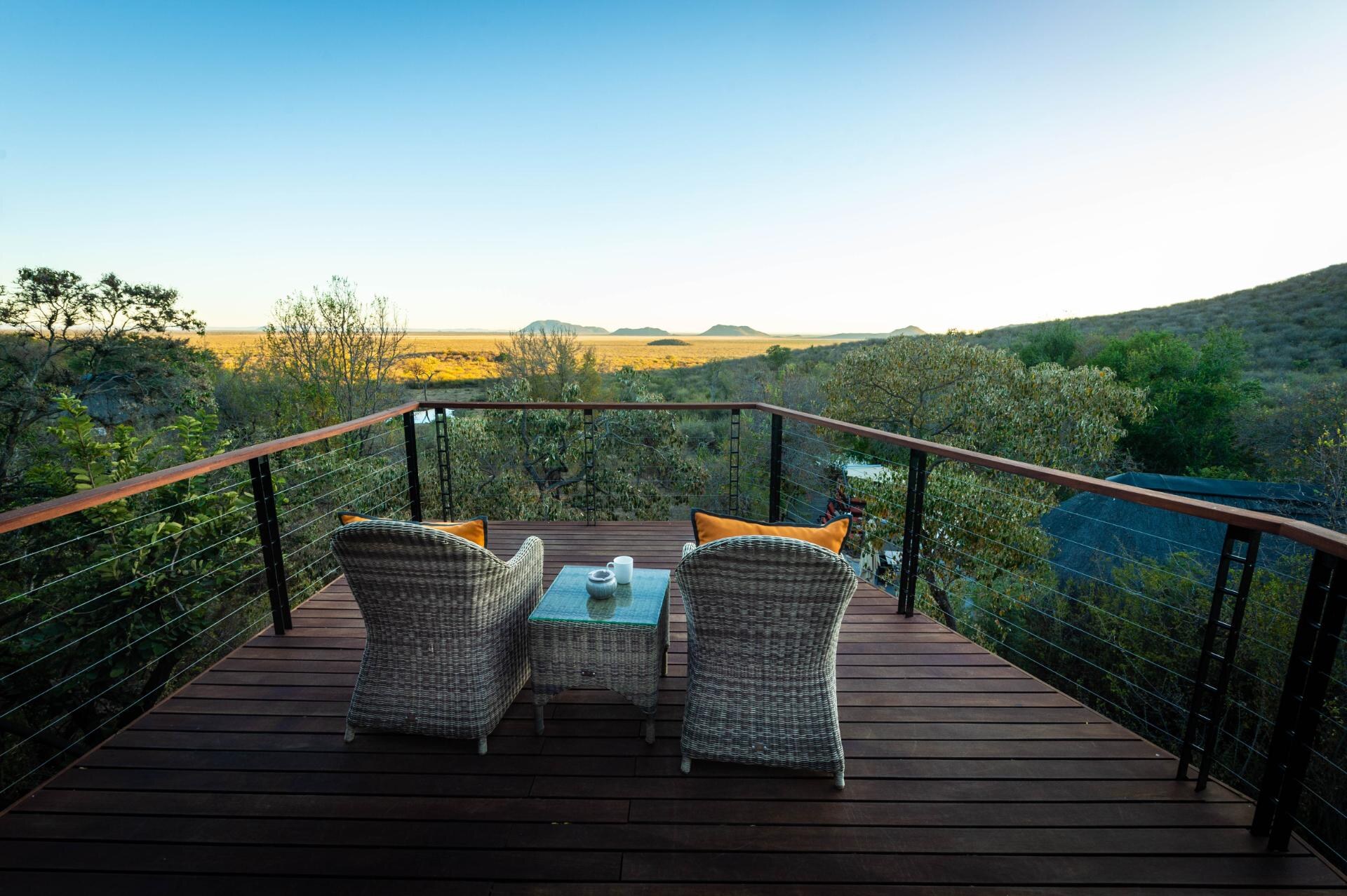 Impodimo Game Lodge underground elephant hide