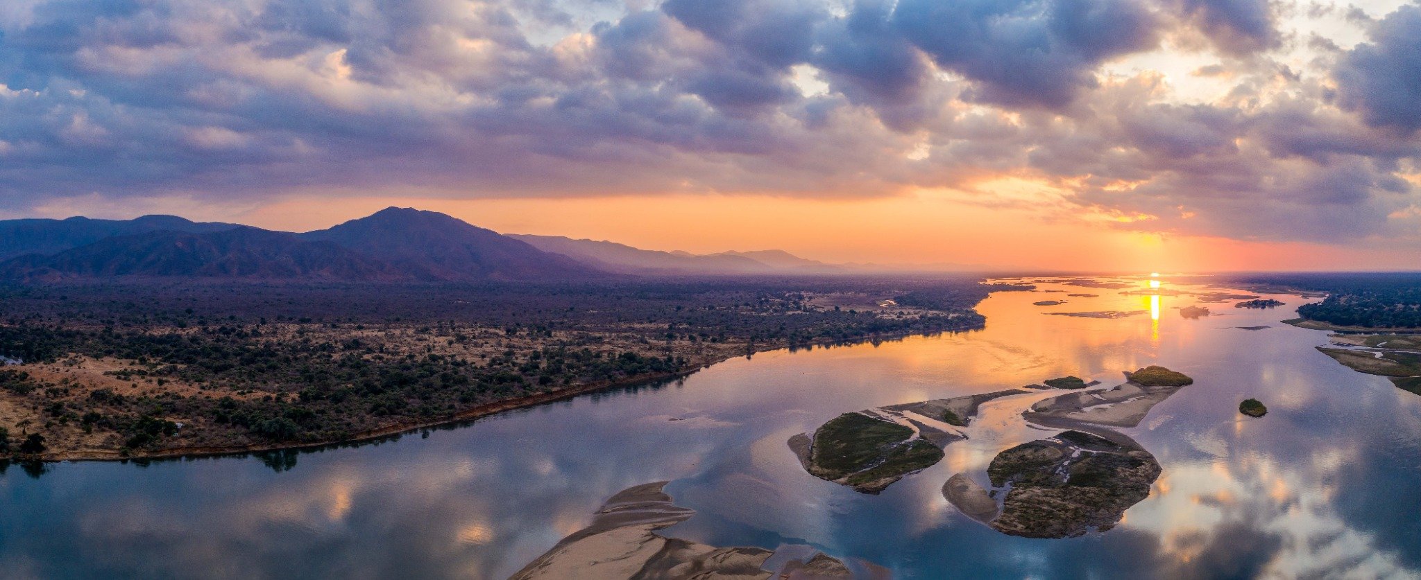 Aerial view Lower Zambezi wilderness