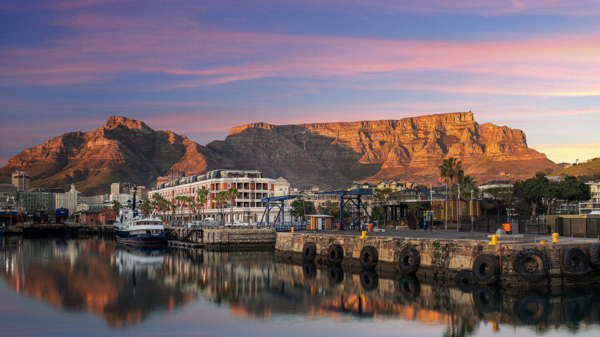 The Best Luxury Hotels at the V&A Waterfront, Cape Town (2026/2027)