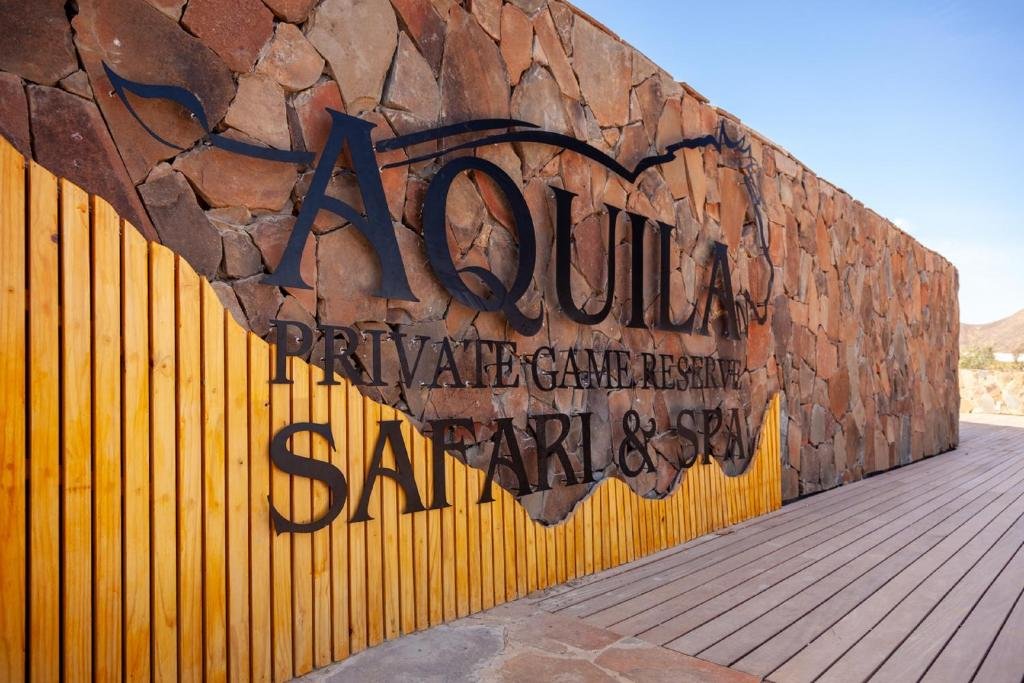 Luxury cottage accommodation at Aquila near Cape Town