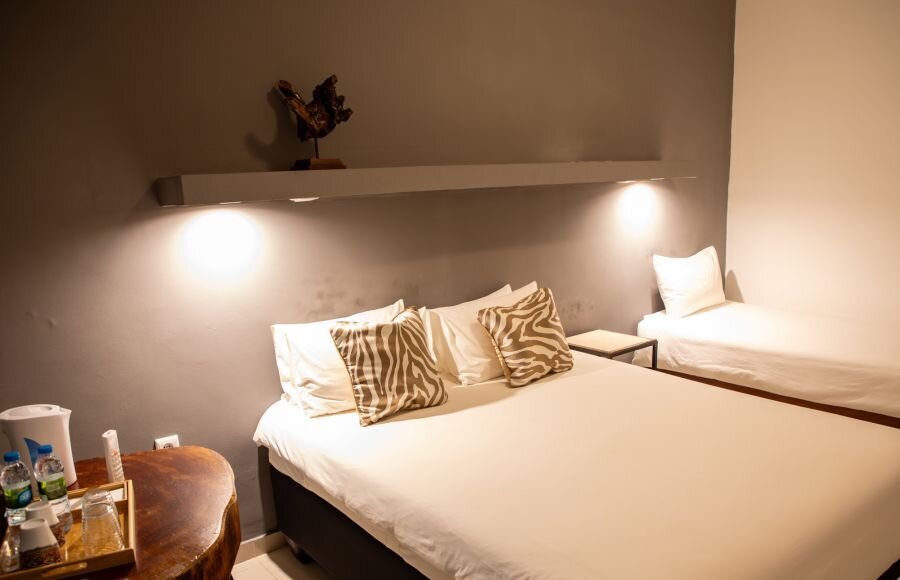 Pousada Calandula comfortable room — base for Kalandula Falls and Cangandala