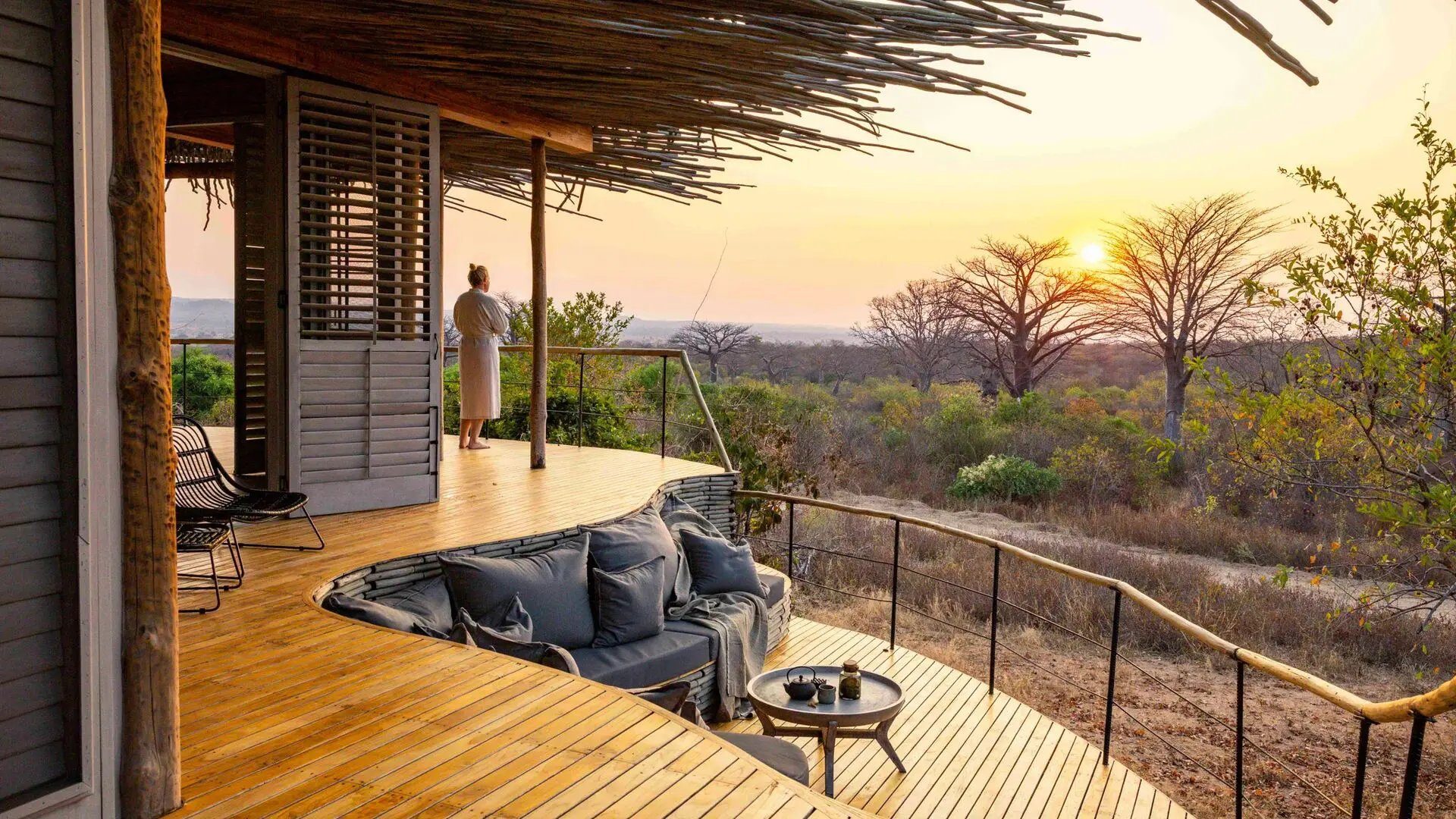 Luxury safari lodge overlooking a waterhole in the Greater Kruger — luxury safari South Africa