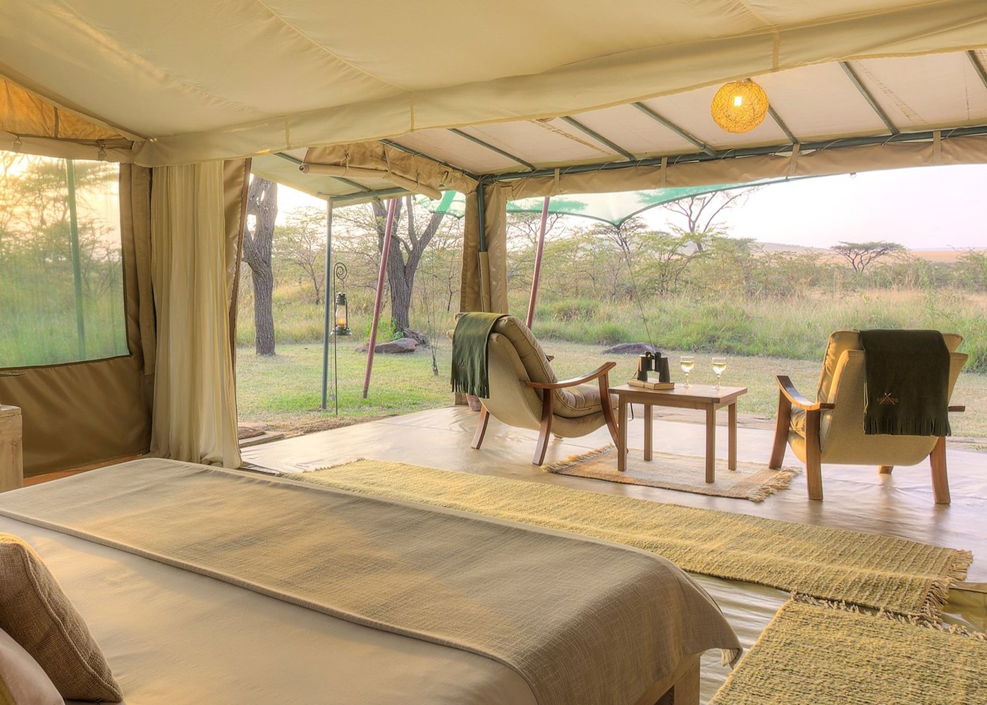 Kicheche Bush Camp classic safari tent in the Olare Motorogi Conservancy, Masai Mara