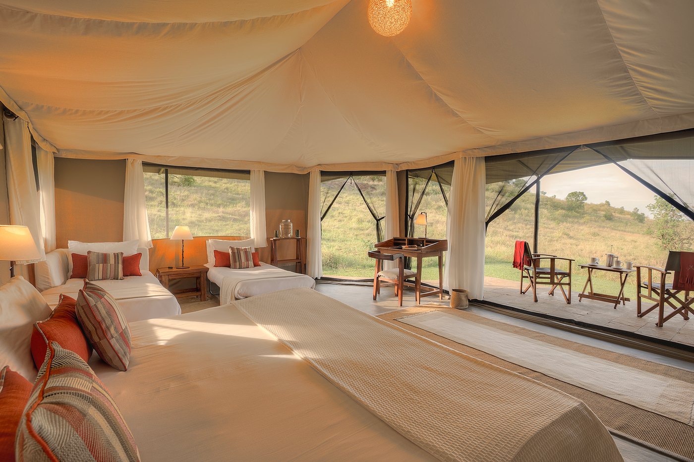 Conservancy Camps — plunge pool and lounge area