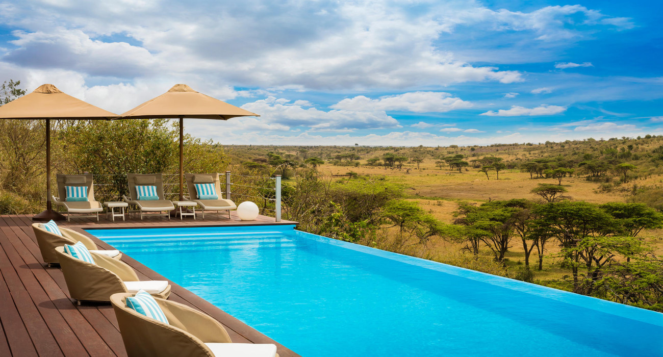 Champagne sundowner on the plains at Mahali Mzuri in the Masai Mara