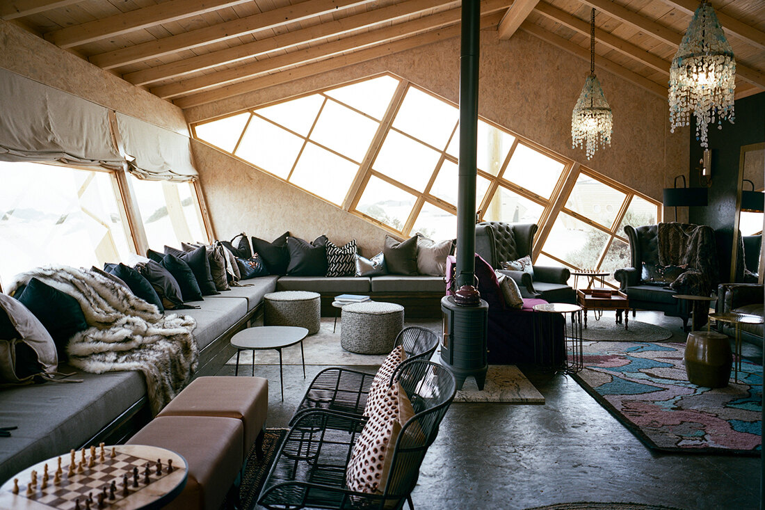 Shipwreck Lodge — lodge setting in the wild