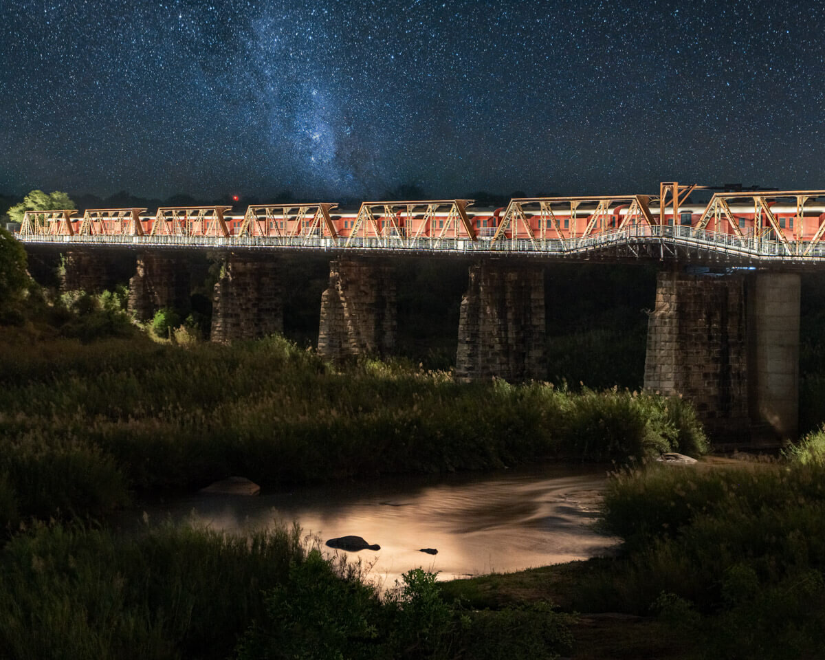 Kruger Shalati: Train on the Bridge